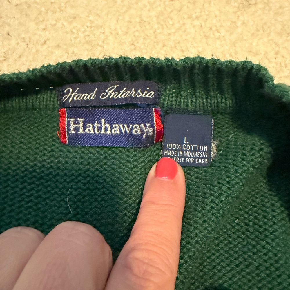 Stylish Golf-Themed Cardigan Sweater - Picture 5 of 5